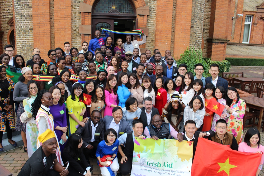 2018 Irish Aid Fellows with Irish Aid Director General Ruairí de Búrca 2018 Irish Aid Fellows with Irish Aid Director General Ruairí de Búrca